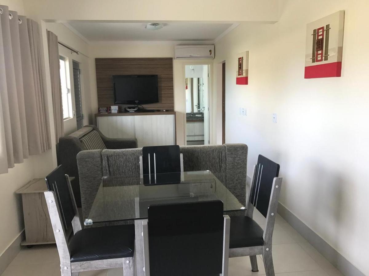 FLAT DUPLO LACQUA DIROMA I com 2 suítes e banheiro social extra Caldas Novas Exterior foto